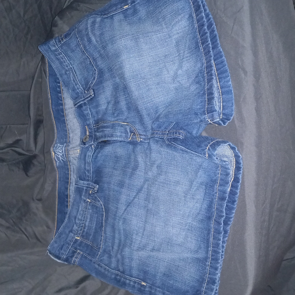 The Flirt Stretch Denim Jean Shorts